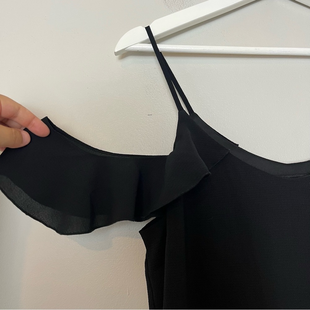 ABS Collection Black Cold Shoulder‎ Flutter Sleeve Lined Dress Medium - Picture 3 of 7